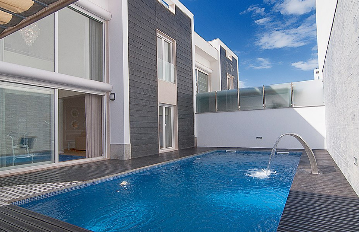 Villa in Parede #1