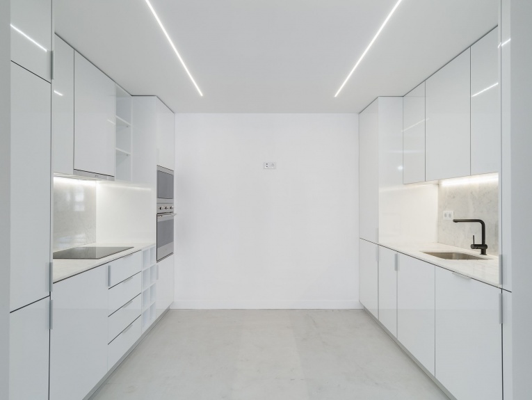 Apartamento Avª Almirante Reis